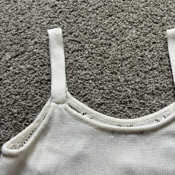 Nikkak White and Blue Ribbed Crop Tank Top Floral Embroidery Sz M Boho Summer - Picture 12 of 12